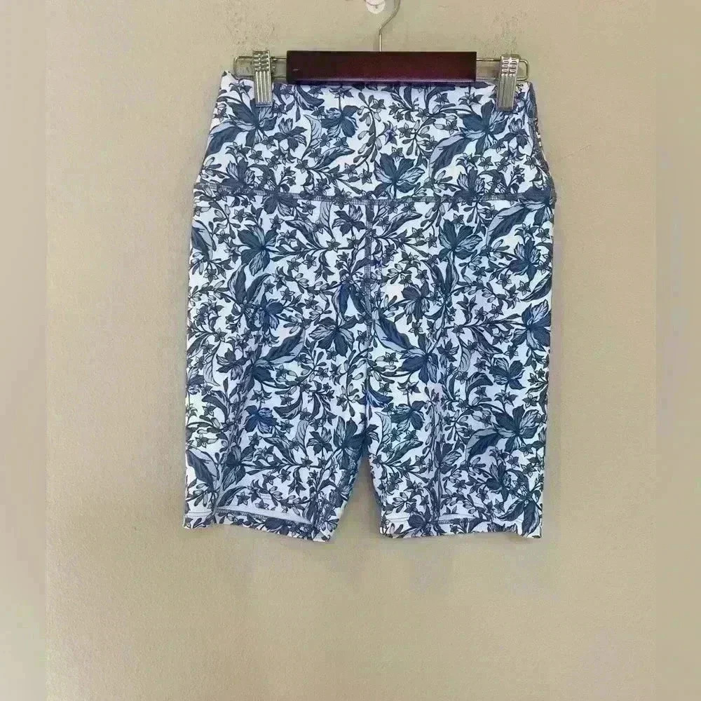 SAGE Womens Biker Shorts size medium